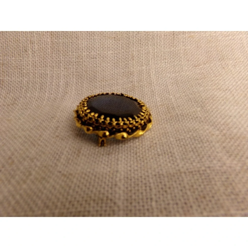 Vintage Blue Crystal Faceted Round Brooch Made in Austria